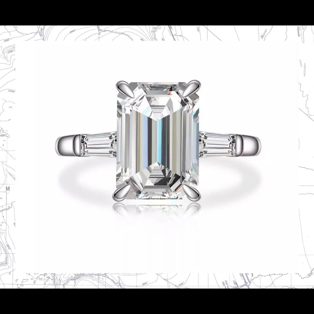 18k White Gold Emerald Cut Sona Diamond Ring ❤️